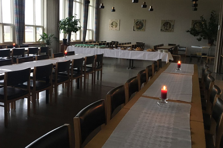 Tvåspråkig kärleksmåltid Tvåspråkig kärleksmåltid